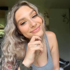 Meet your Posher, Tessa